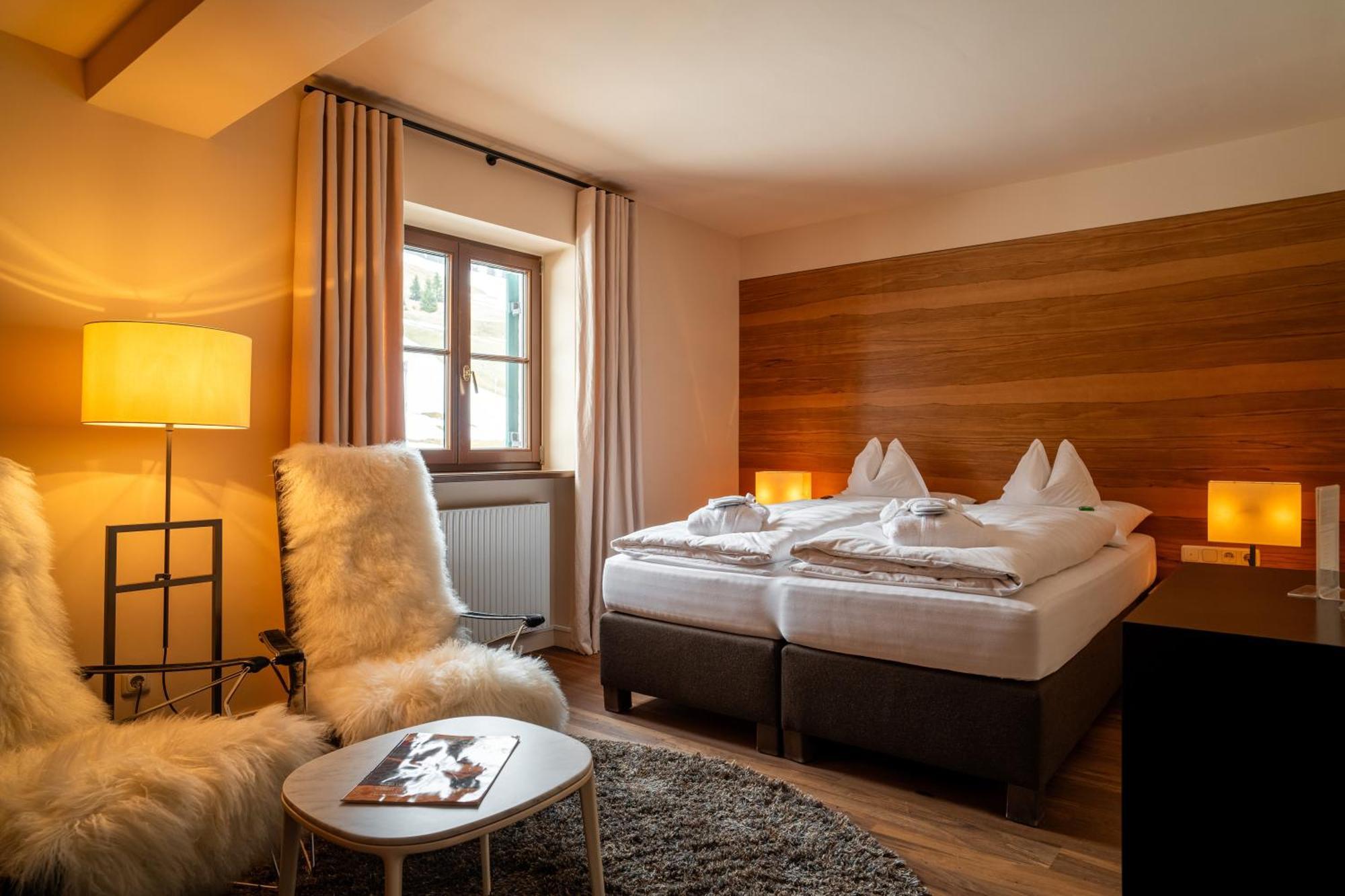 Hinterwies - Ski In / Lodge / Dine Lech am Arlberg Exterior photo